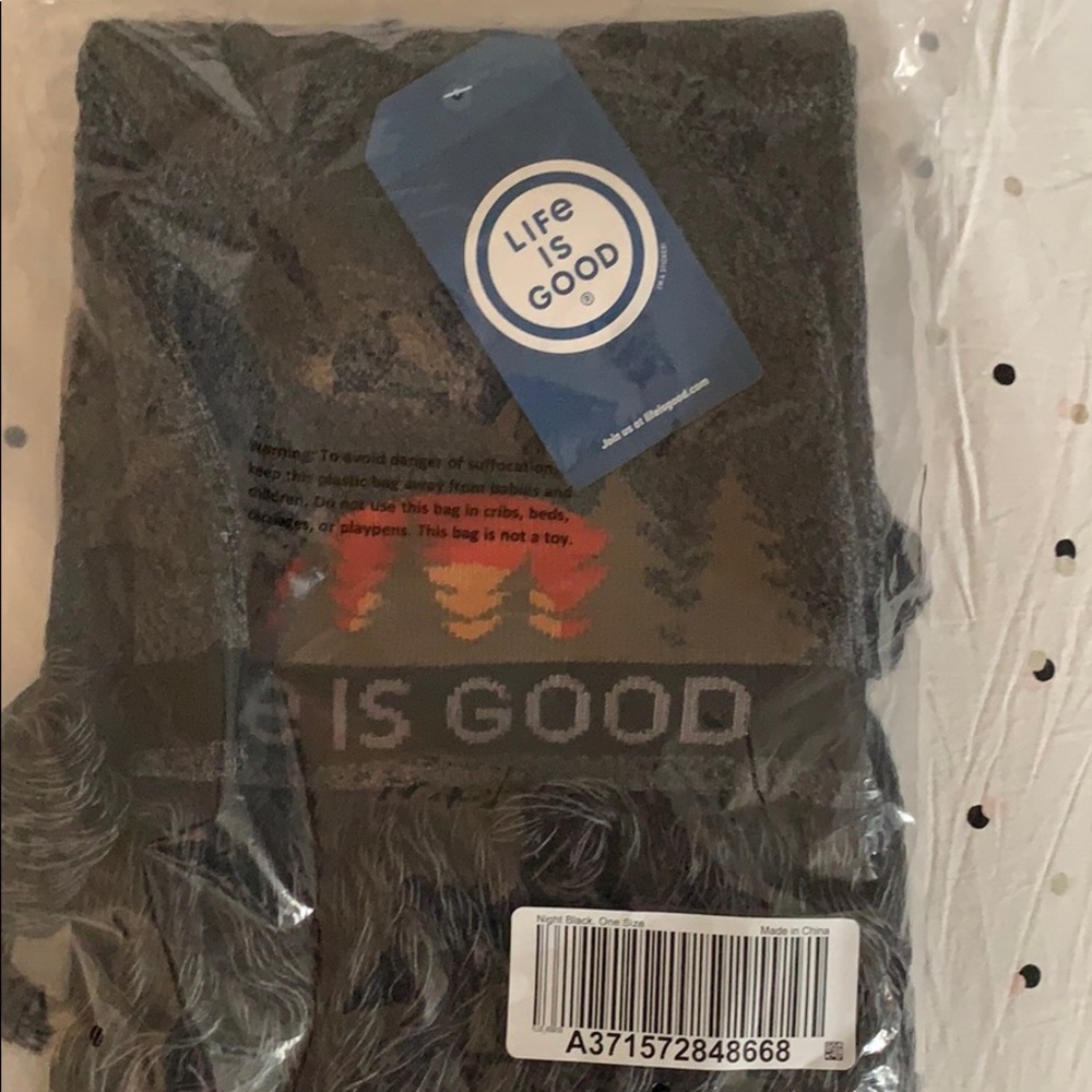 NWT Life is Good Hat & Scarf set